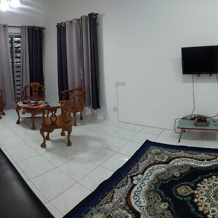 Homestay D'Mama Ifor Muslimi Tanjong Malim Ngoại thất bức ảnh