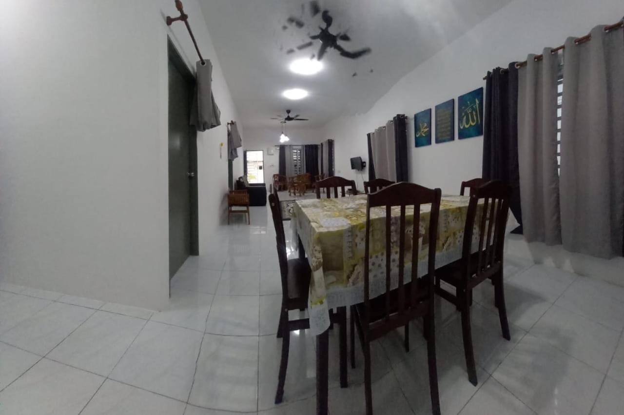 Homestay D'Mama Ifor Muslimi Tanjong Malim Ngoại thất bức ảnh