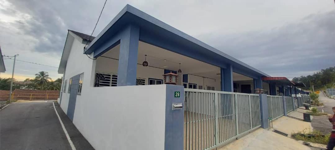 Homestay D'Mama Ifor Muslimi Tanjong Malim Ngoại thất bức ảnh