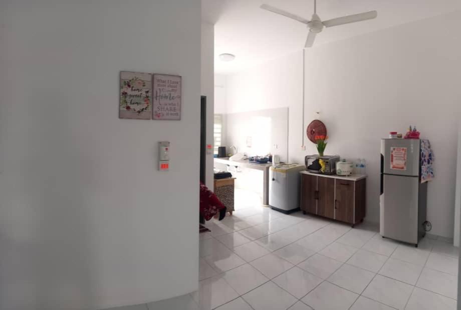 Homestay D'Mama Ifor Muslimi Tanjong Malim Ngoại thất bức ảnh