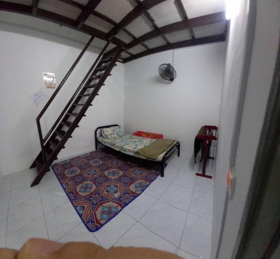 Homestay D'Mama Ifor Muslimi Tanjong Malim Ngoại thất bức ảnh